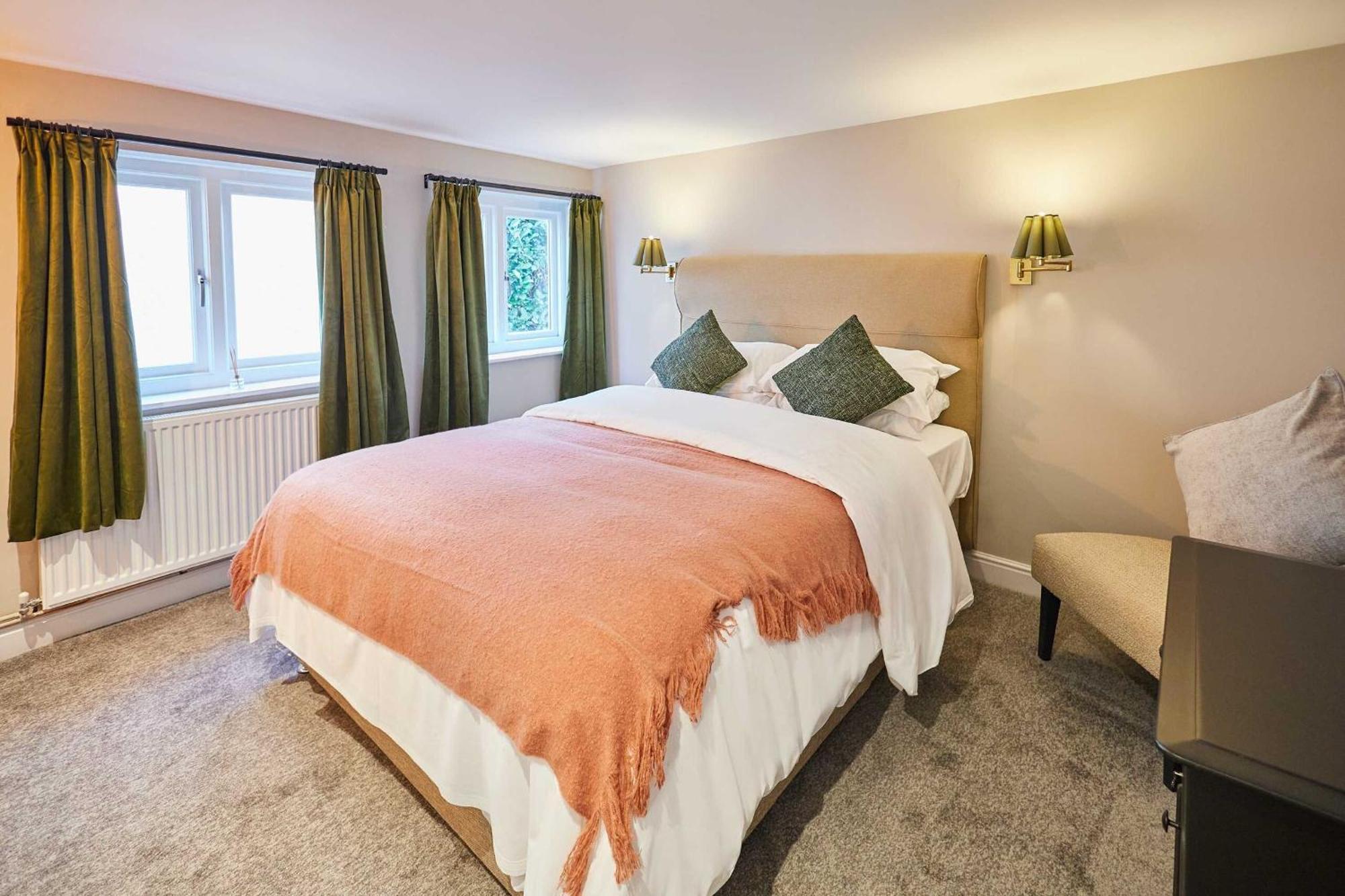 Host & Stay - The Raven Hotel Мач-Венлок Номер фото